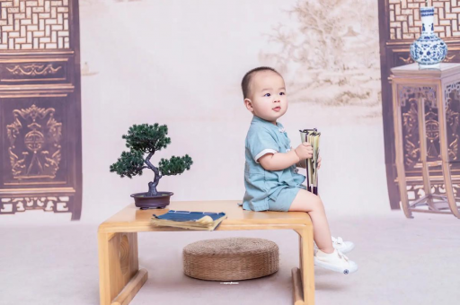 宜城宝宝吃迷糊奶如何纠正